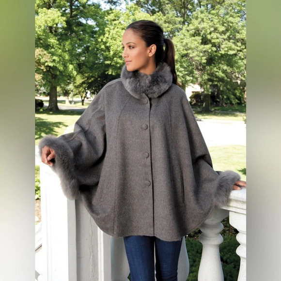 NWOT Baby Alpaca Cape by Schweitzer Linen Made in Peru - Picture 1 of 16